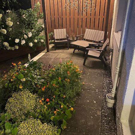 The Mews 2 Bedroom With Private Parking 오반 외부 사진