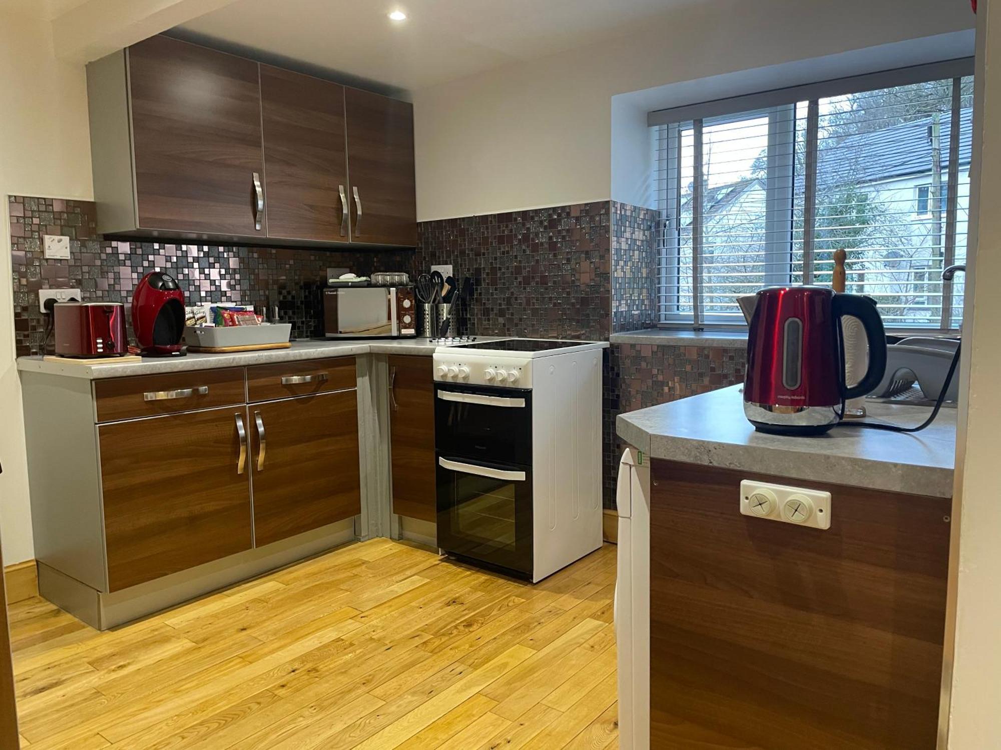 The Mews 2 Bedroom With Private Parking 오반 외부 사진